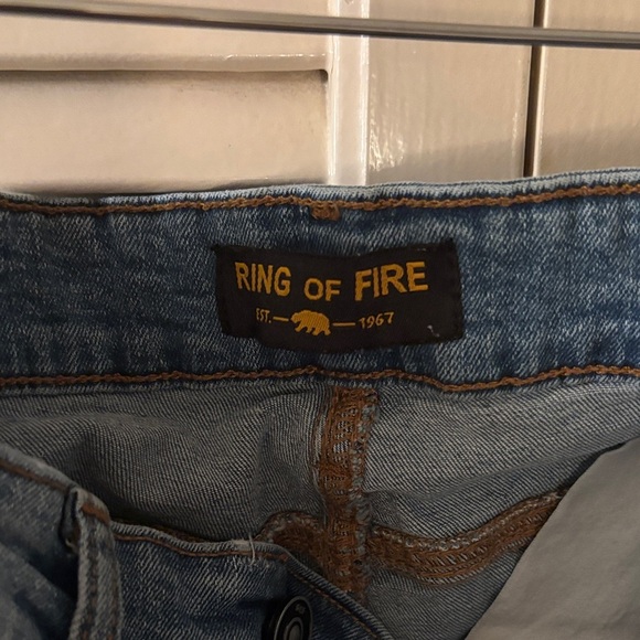 Ring of Fire Men's Light Blue Relaxed Distressed Jeans Size 33x30 - Picture 2 of 10